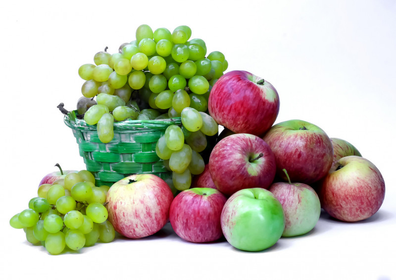 Молдова готова нарастить поставки винограда и яблок в Россию